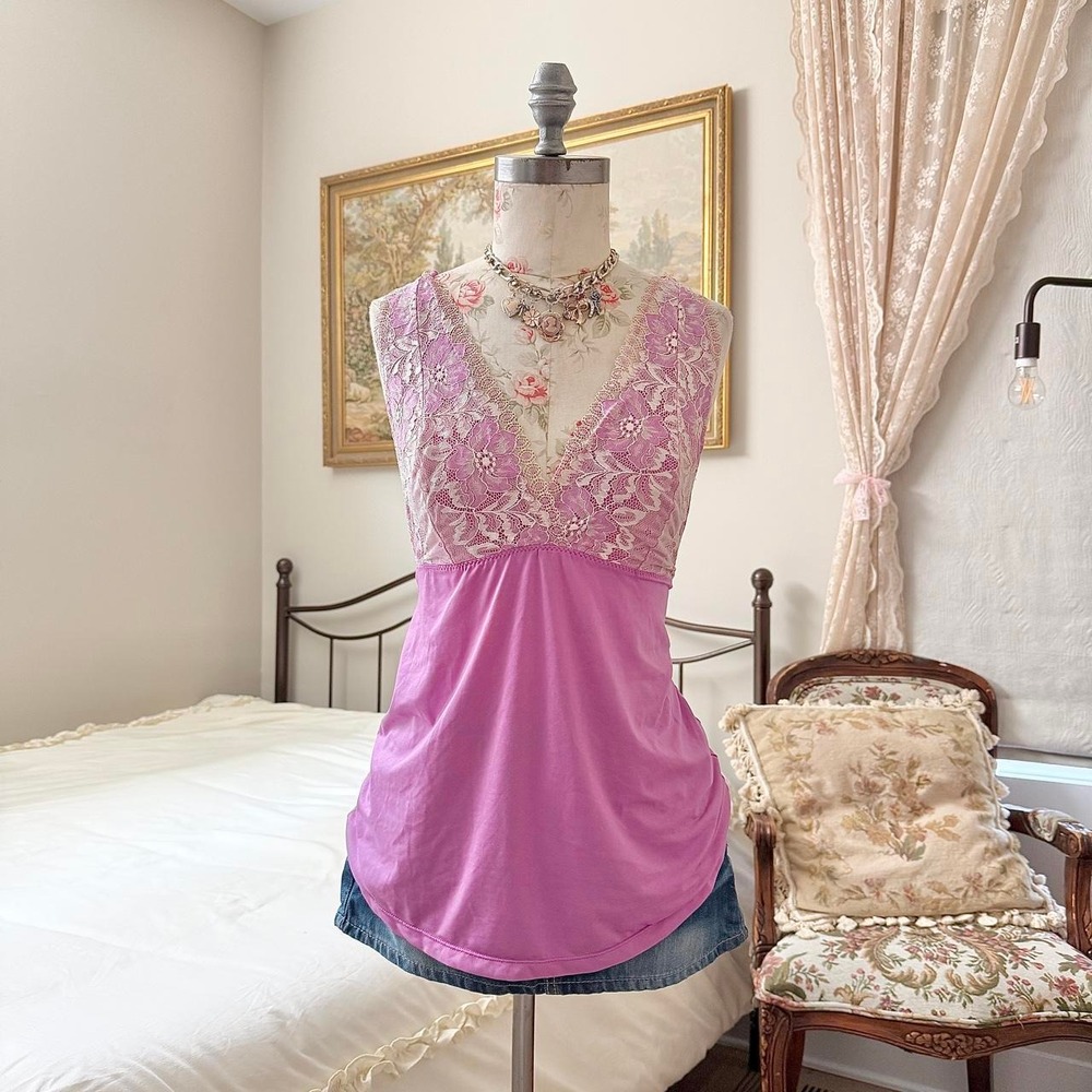 Pink Lace Babydoll Top  Modern size medium pink babydoll top with floral lace